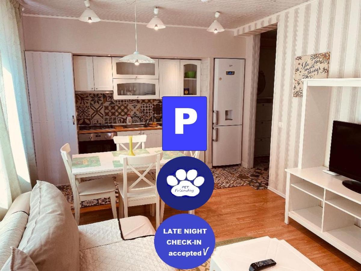 Appartement Igi White Flat With Free Private Parking à Cluj-Napoca Extérieur photo